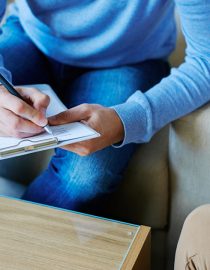 The Physical and Emotional Symptoms of RA in Young Adults The Physical and Emotional Symptoms of RA in Young Adults